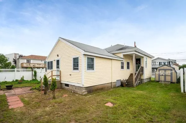 1 Carter Avenue, Salisbury, MA 01952