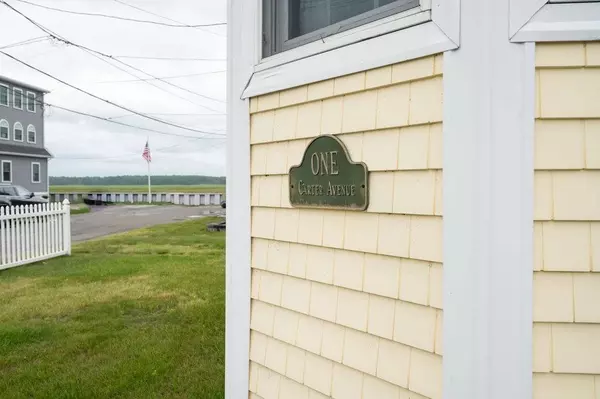 1 Carter Avenue, Salisbury, MA 01952