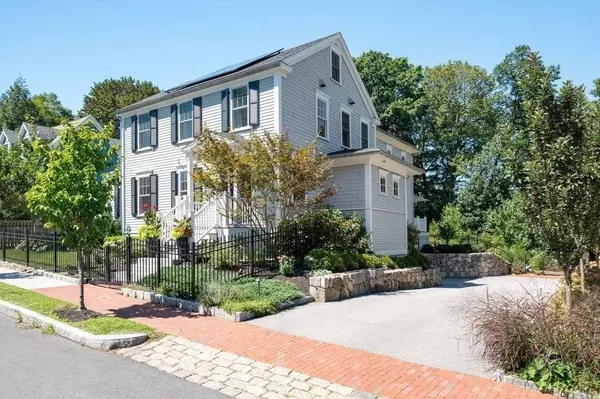 16 Plummer Avenue, Newburyport, MA 01950