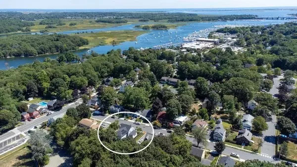 16 Plummer Avenue, Newburyport, MA 01950