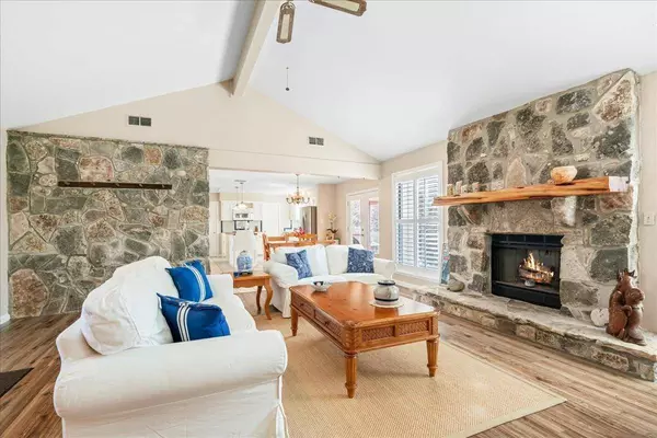 20 Saddle Rock RDG, Wimberley, TX 78676