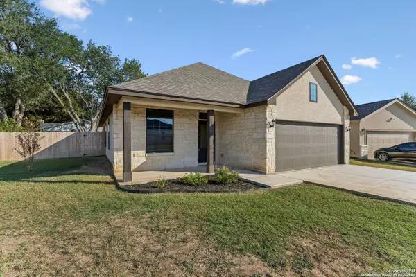 319 Club View E, Seguin, TX 78155