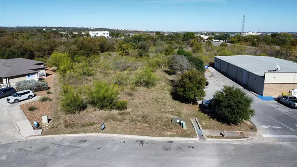 106 Willow Springs DR, San Marcos, TX 78666