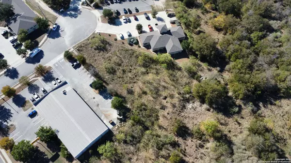 106 Willow Springs Dr, San Marcos, TX 78666