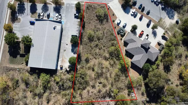 106 Willow Springs Dr, San Marcos, TX 78666