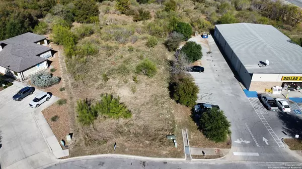 106 Willow Springs Dr, San Marcos, TX 78666