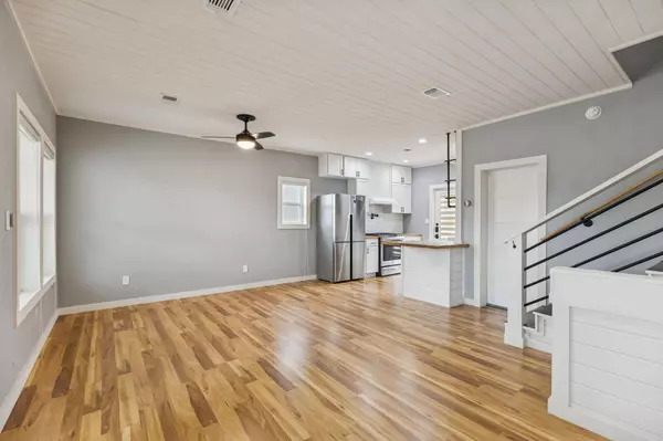 2902 Katy ST, New Braunfels, TX 78130