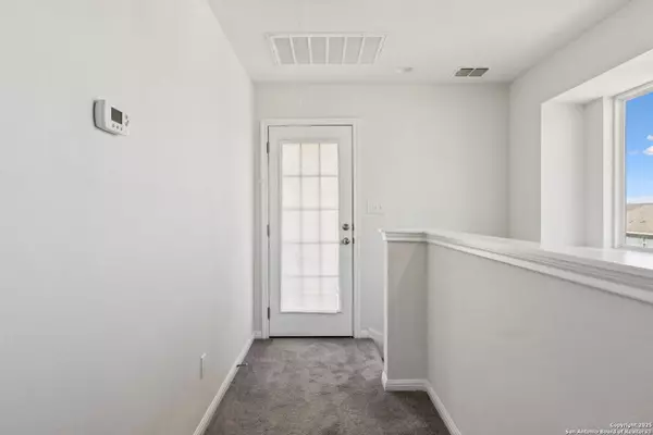 2939 Brand Iron Dr, San Marcos, TX 78666