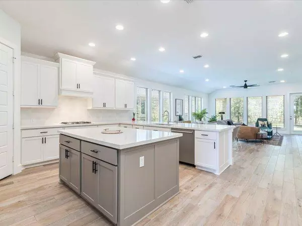 205 William Clayton DR, Buda, TX 78610