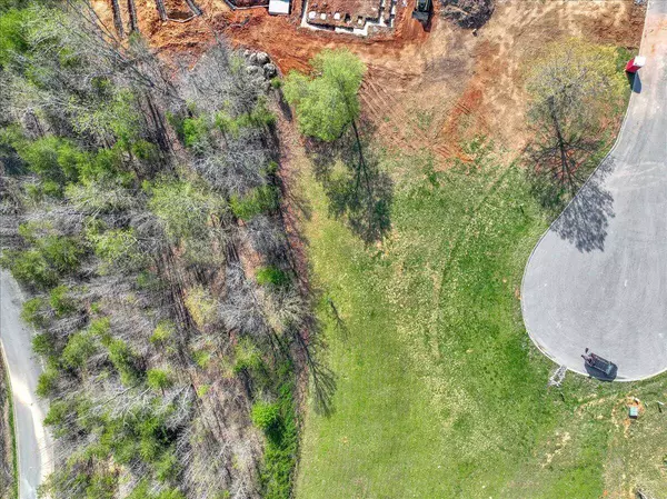 570 Hidden Forest TRL, Spring City, TN 37381