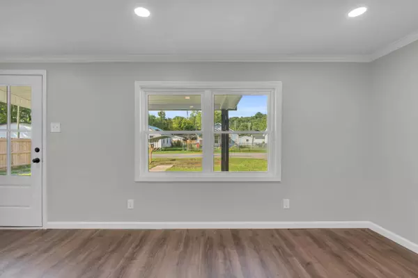 676 Rhea AVE, Spring City, TN 37381