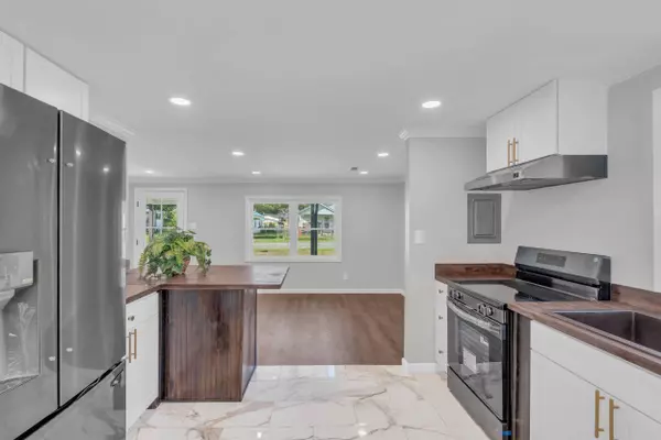 676 W Rhea AVE, Spring City, TN 37381