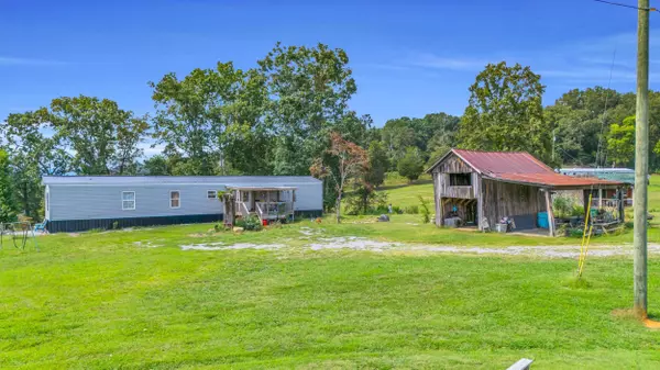 2697 Double S RD, Dayton, TN 37321