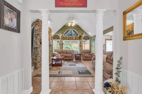 171 Double D RD, Pikeville, TN 37367