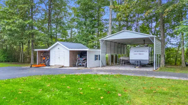 171 Double D RD, Pikeville, TN 37367