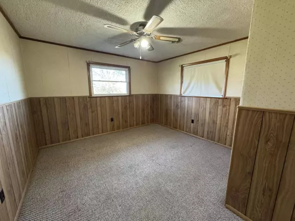 395 Evensville Mtn RD, Evensville, TN 37332