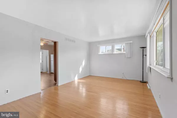 711 GRANT AVE, Magnolia, NJ 08049