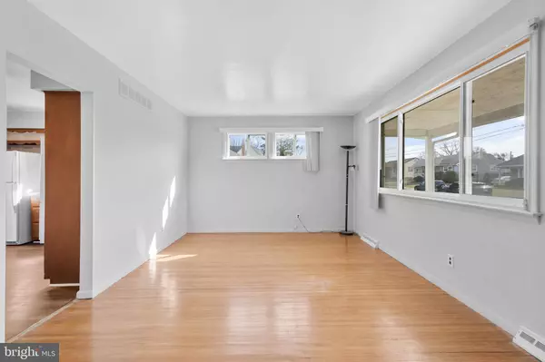 711 GRANT AVE, Magnolia, NJ 08049