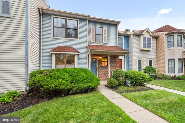 156 CROWN PRINCE DR, Marlton, NJ 08053