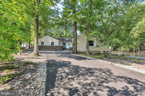 114 PEACH RD, Marlton, NJ 08053