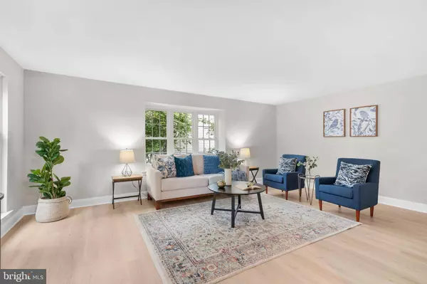 13 PROGRESS PL, Voorhees, NJ 08043