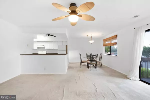 115 E KINGS HWY ##216, Maple Shade, NJ 08052