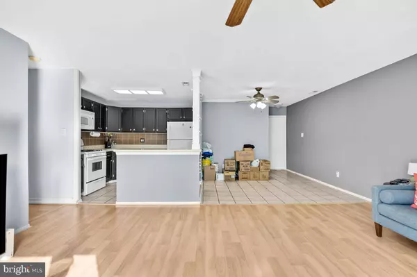 1404 WOODHOLLOW DR, Marlton, NJ 08053