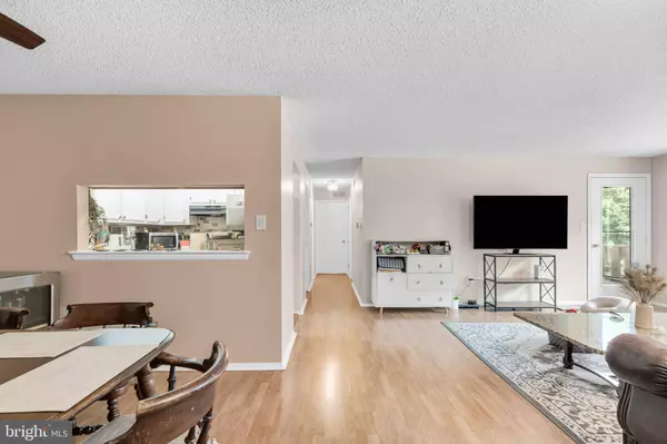 4610-B ABERDEEN DR, Mount Laurel, NJ 08054