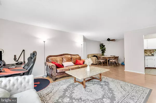 4610-B ABERDEEN DR, Mount Laurel, NJ 08054