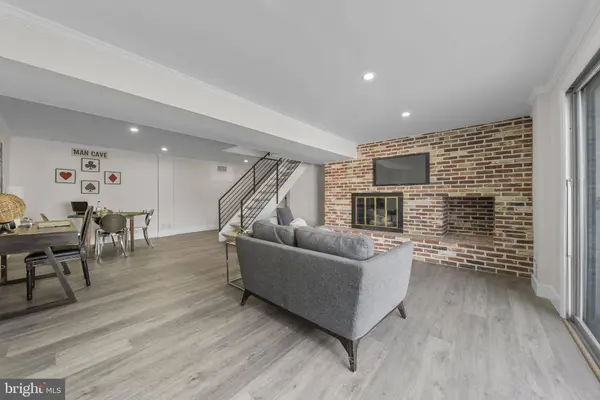 1733 LARK LN, Cherry Hill, NJ 08003