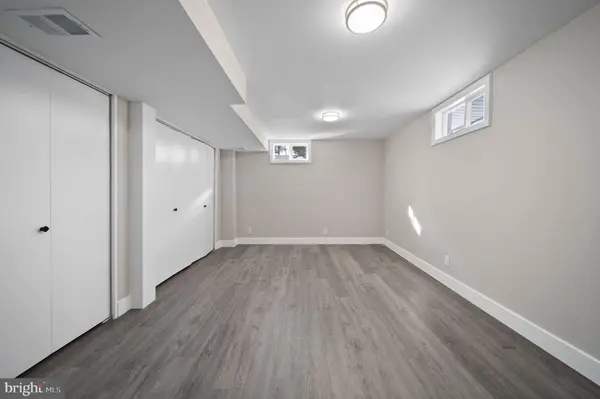 1733 LARK LN, Cherry Hill, NJ 08003