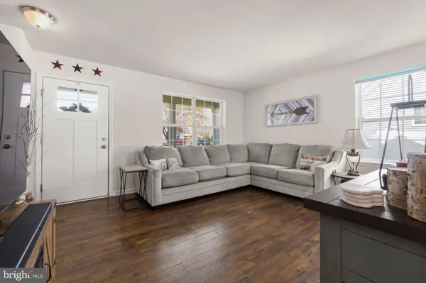 606 CENTRAL AVE, Glendora, NJ 08029