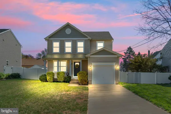 606 CENTRAL AVE, Glendora, NJ 08029