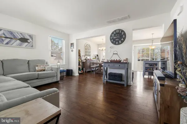 606 CENTRAL AVE, Glendora, NJ 08029