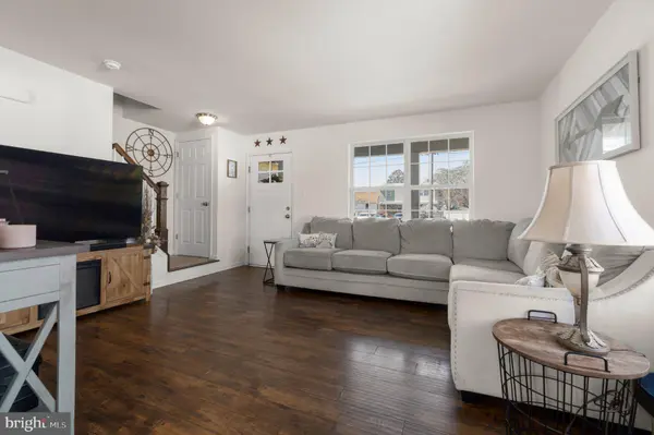 606 CENTRAL AVE, Glendora, NJ 08029