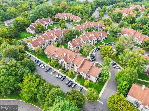 4610-B ABERDEEN DR, Mount Laurel, NJ 08054