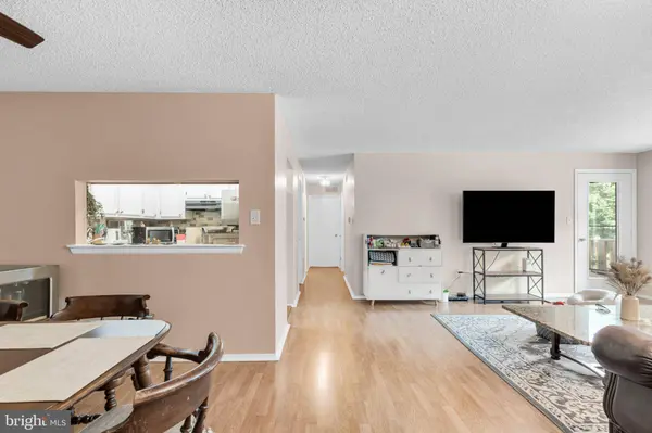 4610-B ABERDEEN DR, Mount Laurel, NJ 08054