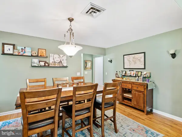 1302 GOLDFINCH LN, Millville, NJ 08332