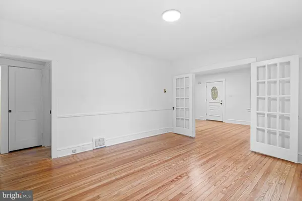 126 ESTAUGH AVE, Haddonfield, NJ 08033