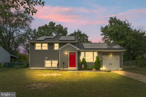 36 RICHARDS AVE