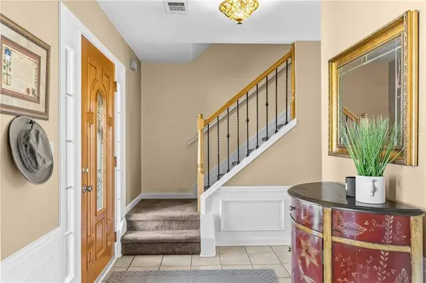 7335 Lytham TRCE, Cumming, GA 30041