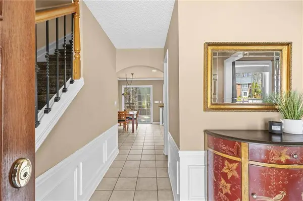 7335 Lytham TRCE, Cumming, GA 30041