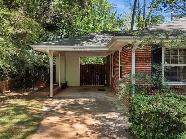 1111 N Valley DR, Decatur, GA 30033