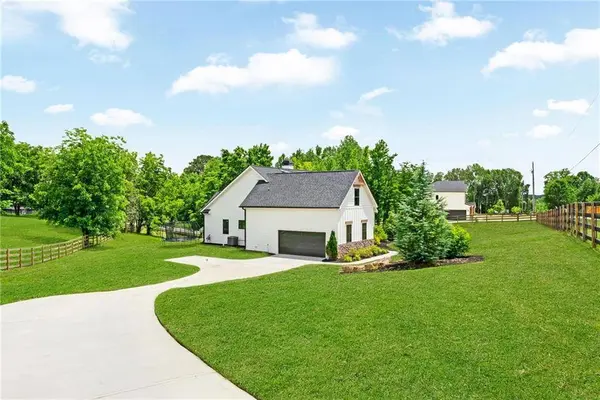 856 Ferguson PL, Dallas, GA 30132