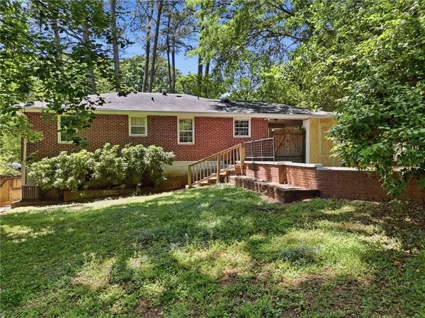 1111 N Valley DR, Decatur, GA 30033