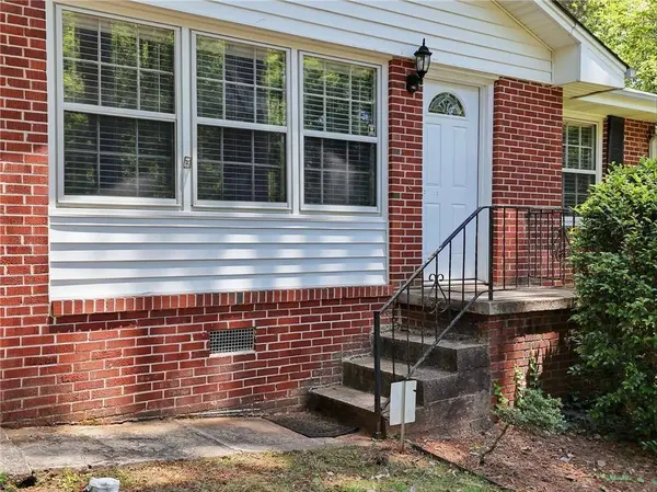 1111 N Valley DR, Decatur, GA 30033