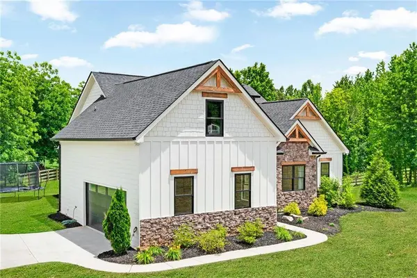 856 Ferguson PL, Dallas, GA 30132