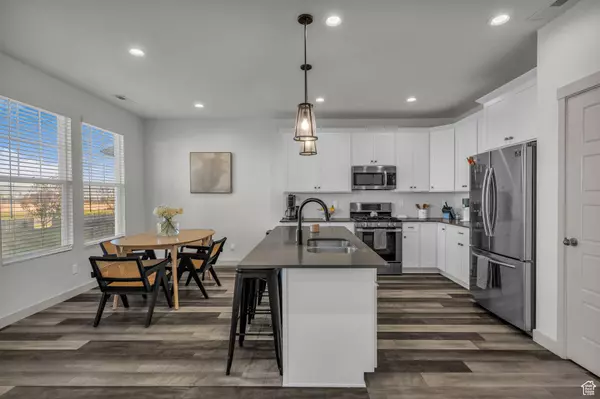 5829 W LAKE AVE, South Jordan, UT 84009