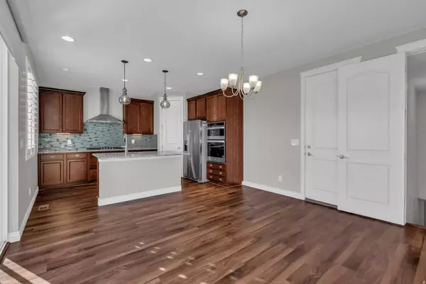 7427 S WOOD FARMS DR W, West Jordan, UT 84084