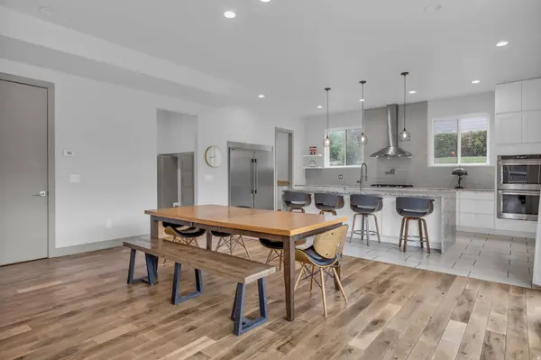 1846 E ORCHARD HOLLOW LN S, Holladay, UT 84124